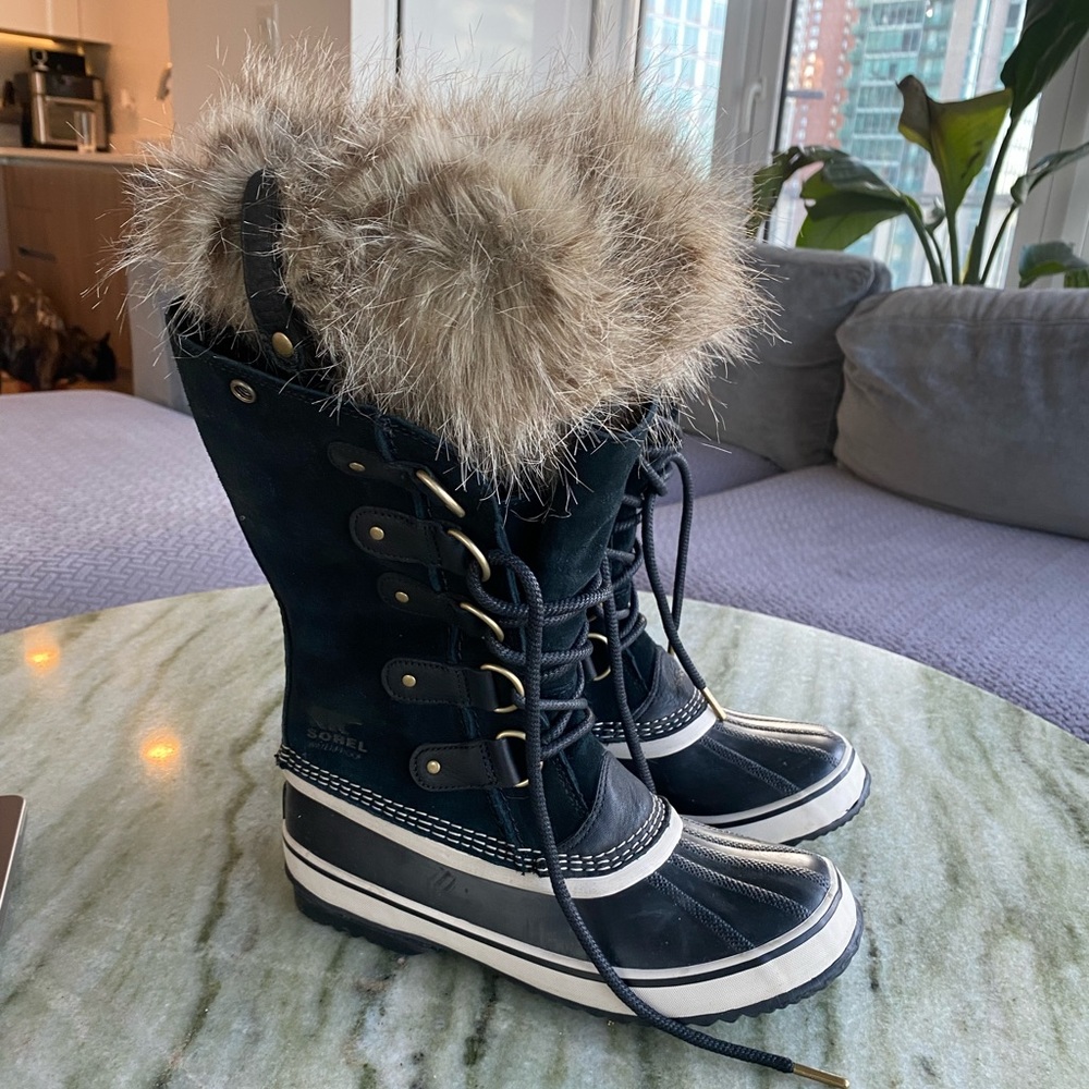 Sorel Joan of Arc boots